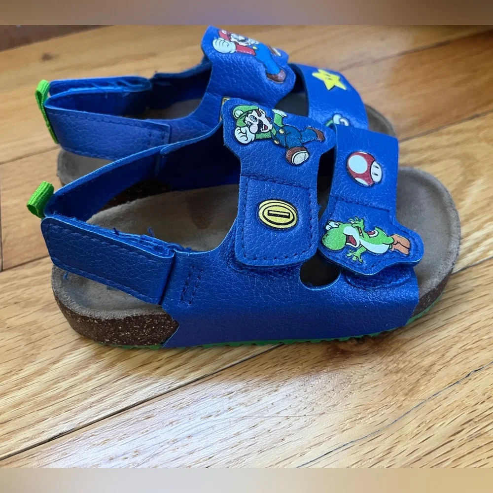 Super Mario Sandals Size‎ 7